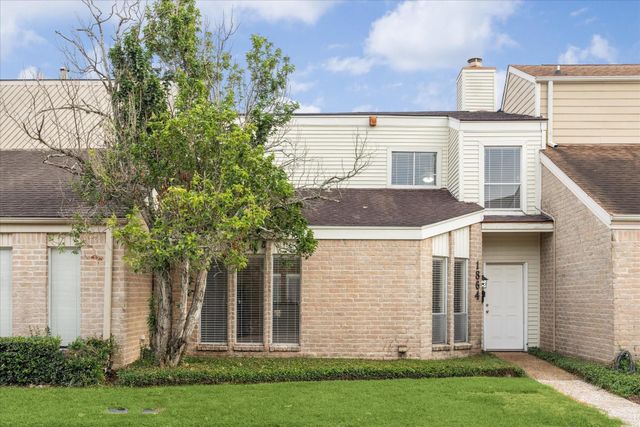 1864 Gessner, Houston, TX, 77063