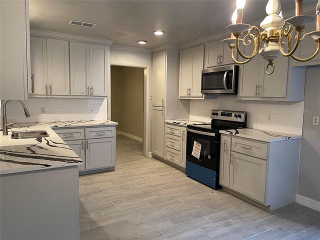 5131 Indigo, Houston, TX, 77096