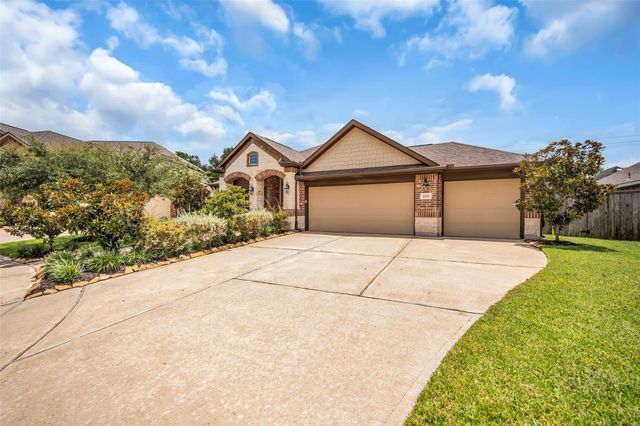  2003 Pine Ledge Rd, Pearland, TX 77089