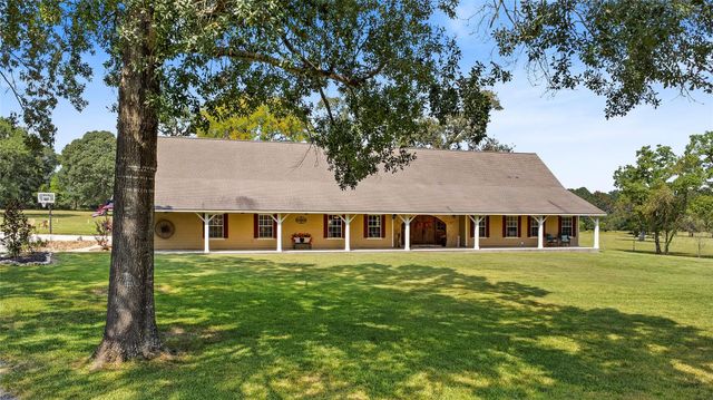  7875 Willys Rd, New Waverly, TX 77358