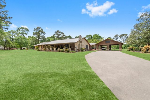  51 Bullock Ln, Shepherd, TX 77371