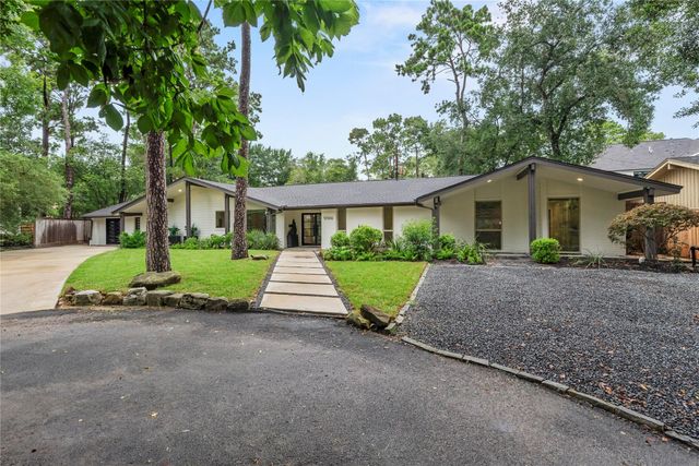  12506 Winding Brook Ln, Houston, TX 77024