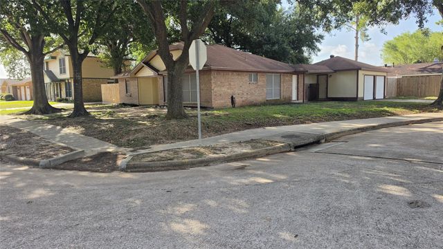 1502 Sudbury, Pasadena, TX, 77504
