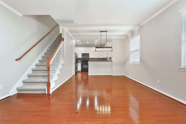 1422 24th, Houston, TX, 77008