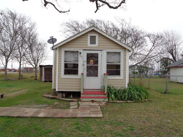 310 Avenue D, Freeport, TX, 77541