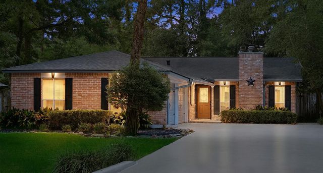  24 Green Field Pl, The Woodlands, TX 77380