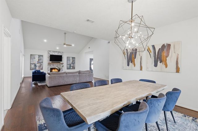 1022 Trapper Hill, Houston, TX, 77077