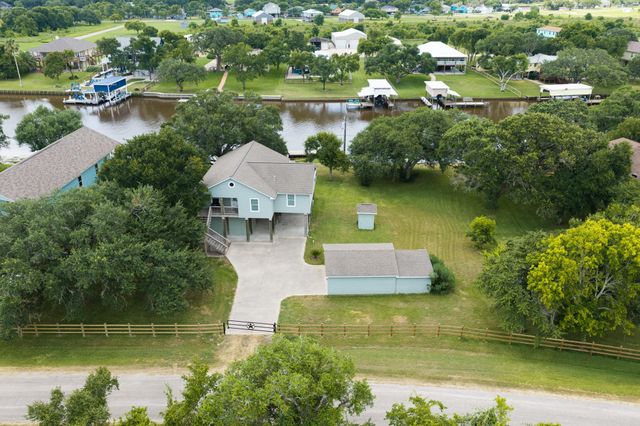 1814 County Road 297, Sargent, TX, 77414
