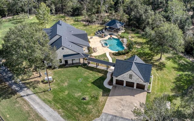  22474 Kmiec Rd, Hempstead, TX 77445