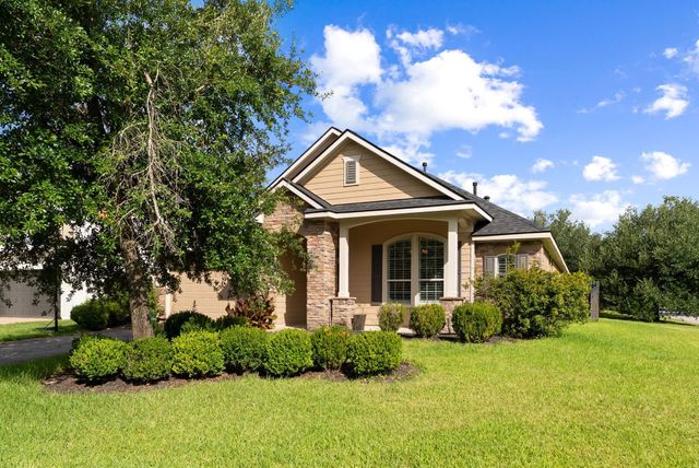  15 Tillamook Ct, Spring, TX 77389