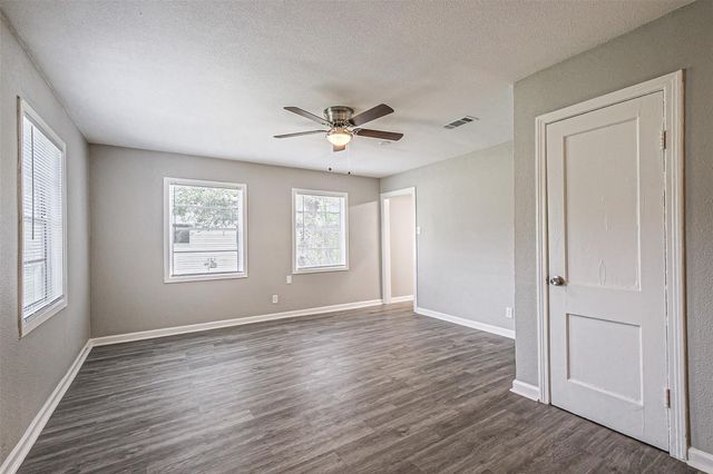 1539 Pleasantville, Houston, TX, 77029