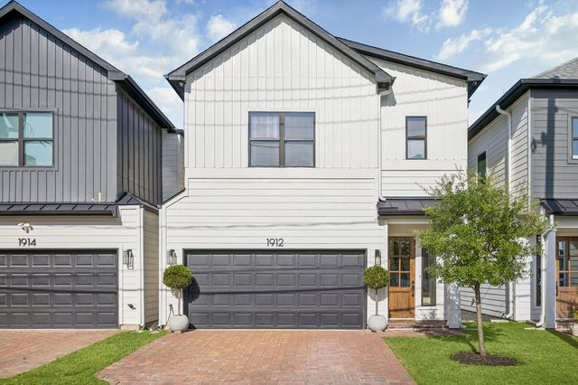 1912 Hoskins, Houston, TX, 77080