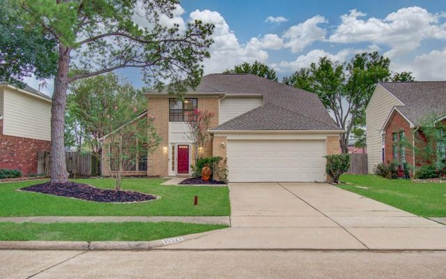 15227 Hillside Park