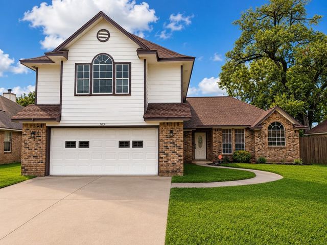 109 Concord, Clute, TX, 77531