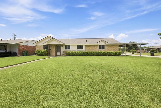 8002 Delwin, Houston, TX, 77034