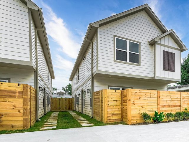  789 Fortune St B, Houston, TX 77088