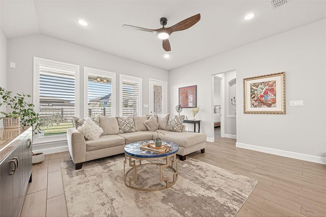  8922 Flounder Ridge Dr, Cypress, TX 77433