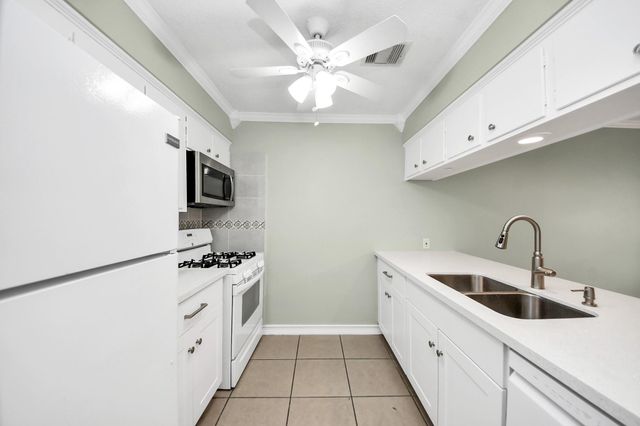 44 Tri Oaks, Houston, TX, 77043