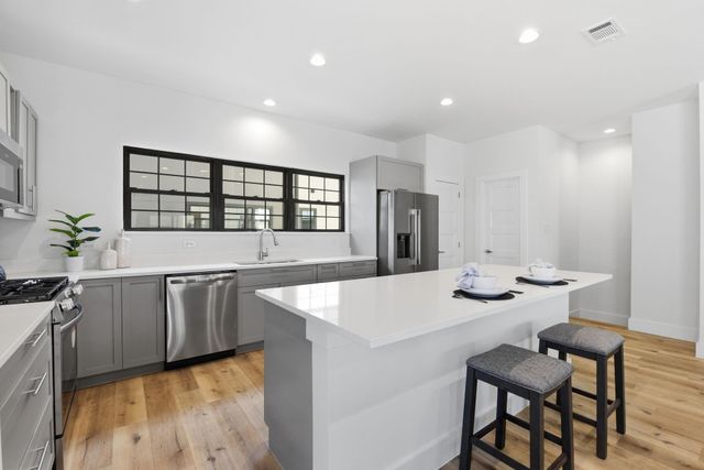 11915 N Hoa Sen, Houston, TX, 77072