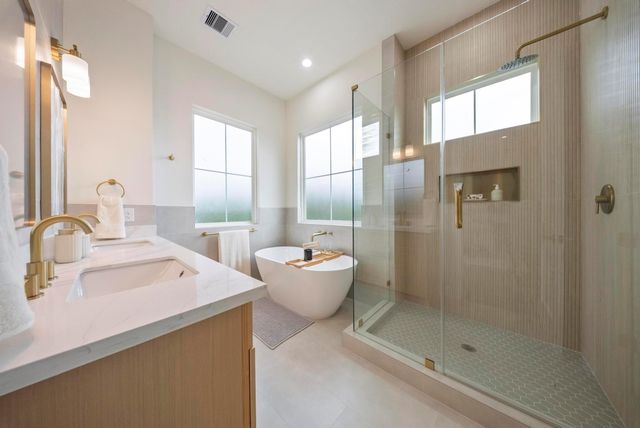  1106 Weiss St, Houston, TX 77009