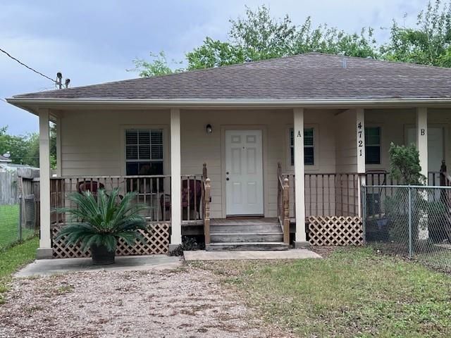 4721 9th, Bacliff, TX, 77518