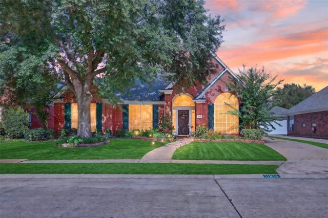 11214 Hillside Glen