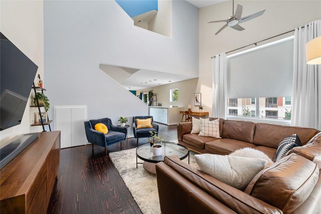 2924 Commerce, Houston, TX, 77003