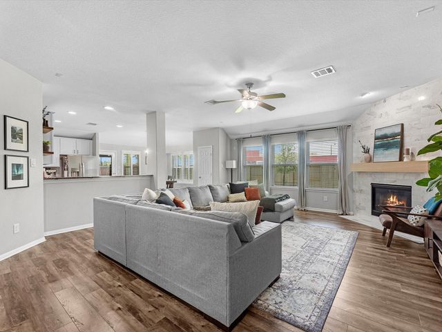 9003 Springcroft, Tomball, TX, 77375