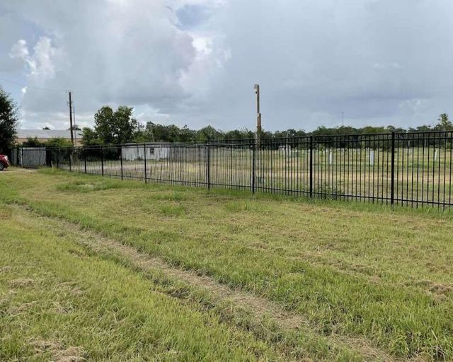 7079 Fm 1459, Sweeny, TX, 77480