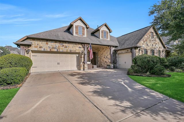  1017 Bolivar Point Ln, Friendswood, TX 77546