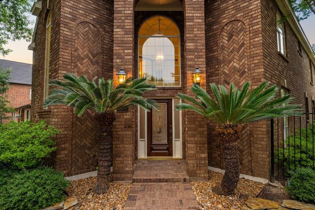 4900 Cedar, Bellaire TX 77401