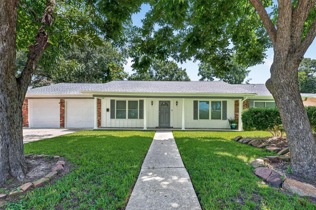 802 W Sterling St, Baytown, TX 77520 cover photo. Doors Open Tour advertisement.