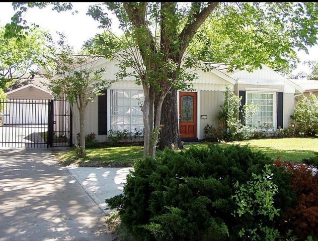 6203 Rice, Bellaire, TX, 77401