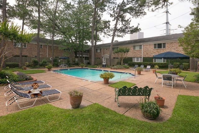 4040 San Felipe, Houston, TX 77027