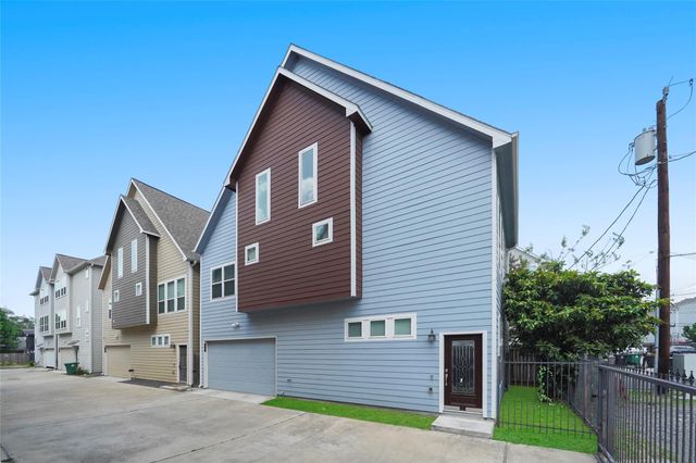 724 Link, Houston, TX, 77009