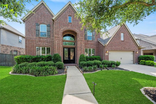 2822 Juniper Pines