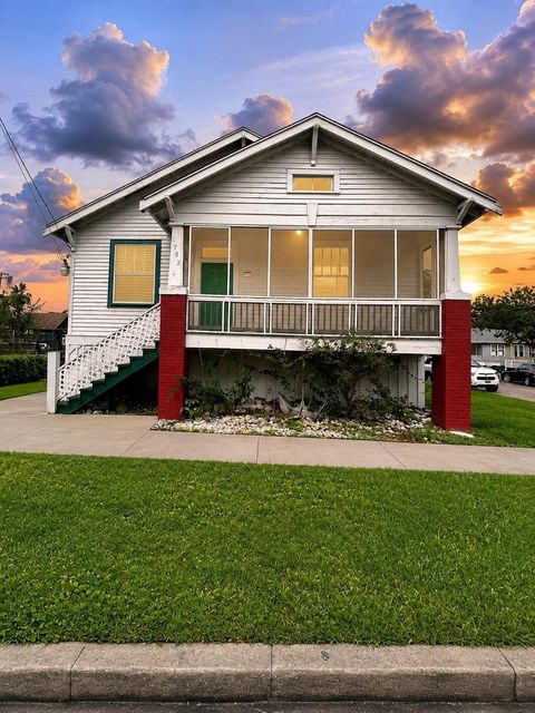 1722 39th, Galveston, TX, 77550