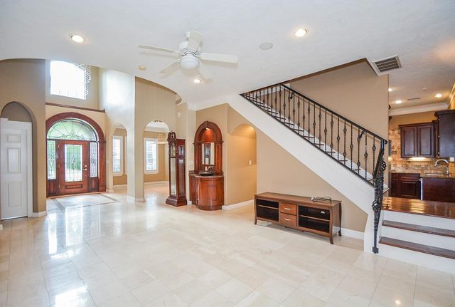 2326 Walnut Bend, Houston, TX, 77042