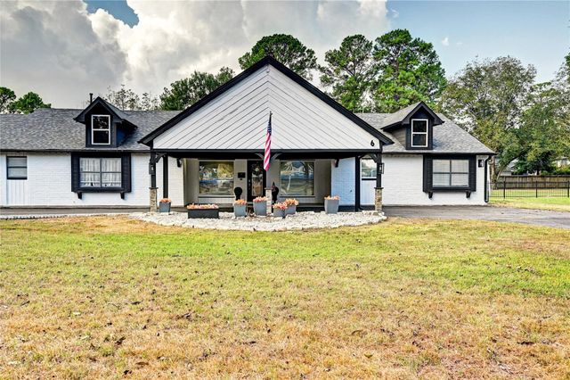 6 Oak Hollow, Cypress, TX, 77429