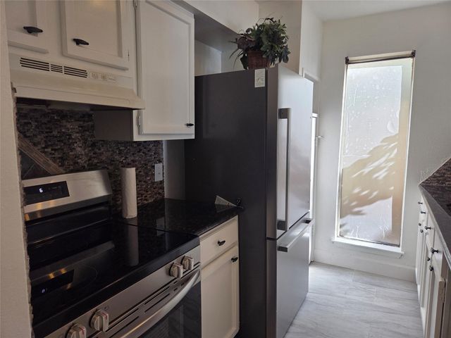 10075 Westpark, Houston, TX, 77042