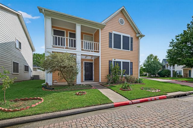  15859 E Park Ct, Houston, TX 77082