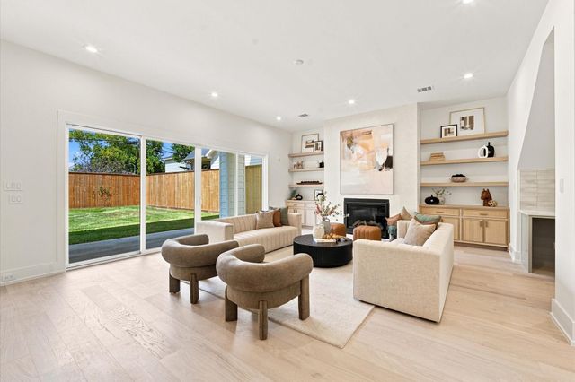 609 25th, Houston, TX, 77008