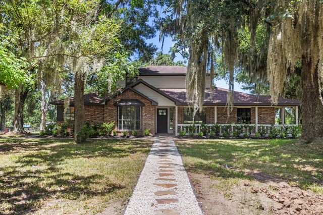 21802 Lake View, Damon, TX, 77430