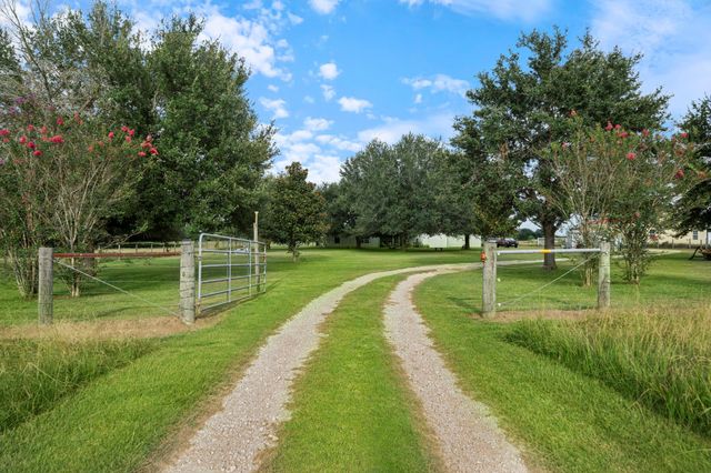 15610 Penick Rd, Waller, TX, 77484