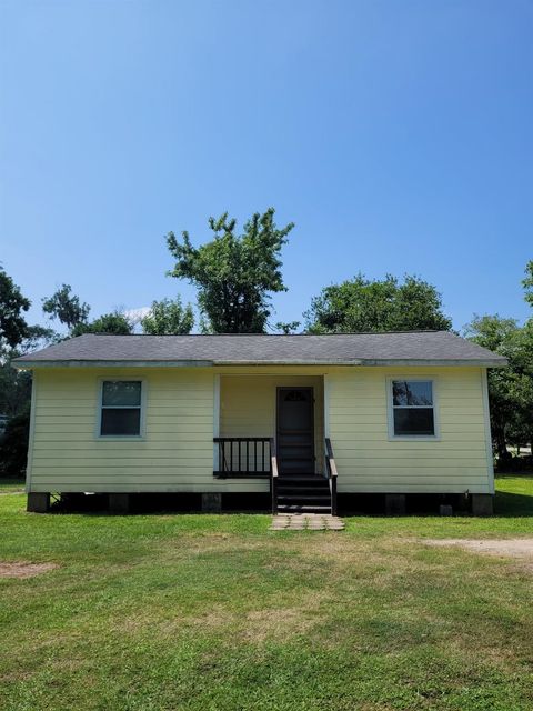 1714 County Road 244 E, Brazoria, TX, 77422