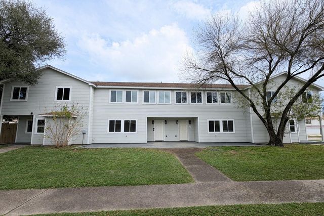  5763 Easthampton Dr A-D, Houston, TX 77039
