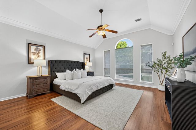  13011 Mossy Ridge Cv, Houston, TX 77041