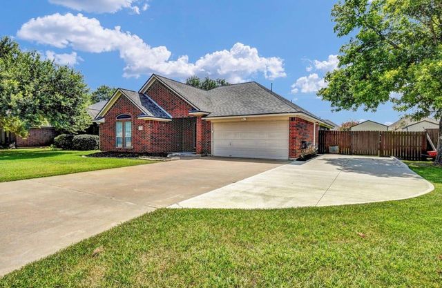 218 Lexington, Clute, TX, 77531