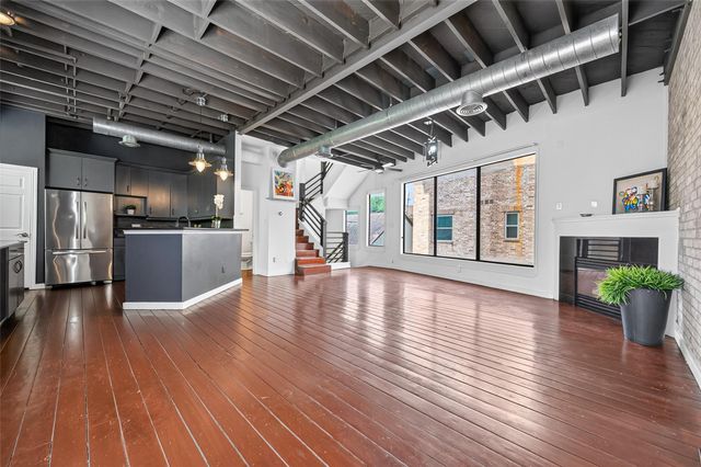 708 Clay, Houston, TX, 77019