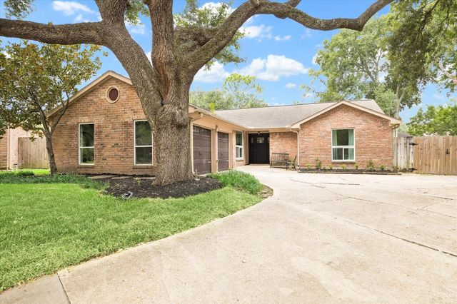2003 Round Lake, Houston, TX, 77077